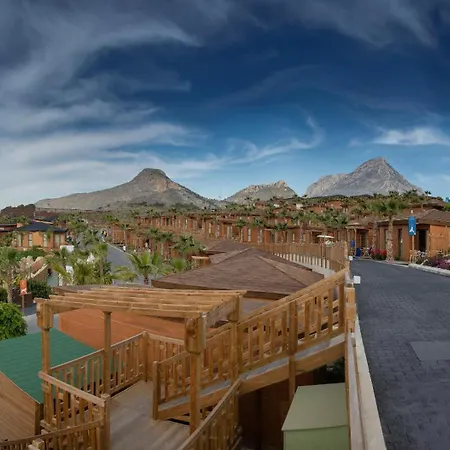 Θέρετρο Magic Natura 4*